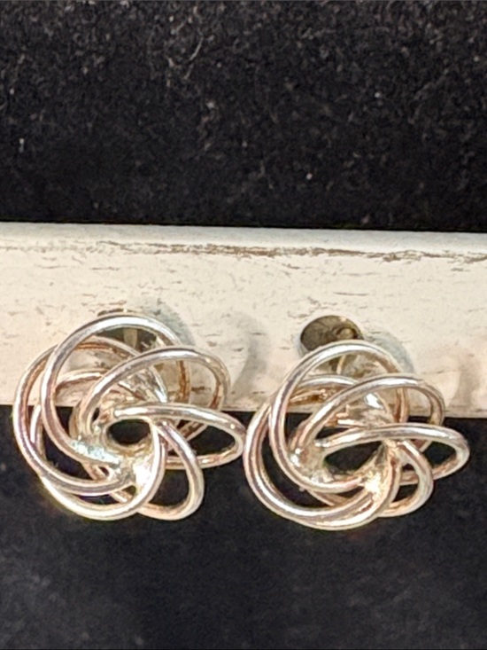 Jewelry - Classic Knot Stud Earrings in Silver - Women Jewelry